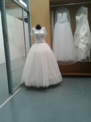 Продаются свадебные платья оптом и в розницу. 