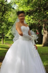 Продам свадебное платье в Алматы